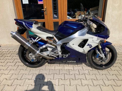 YZF-R1