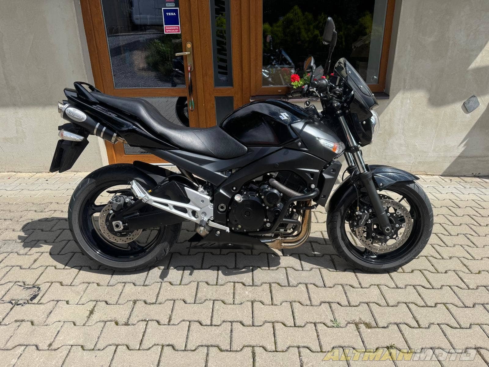 GSR 600